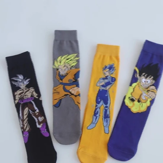 Venda quente engraçado anime filme personagem dos desenhos animados meias novidade moda criativa engraçado algodão masculino meias